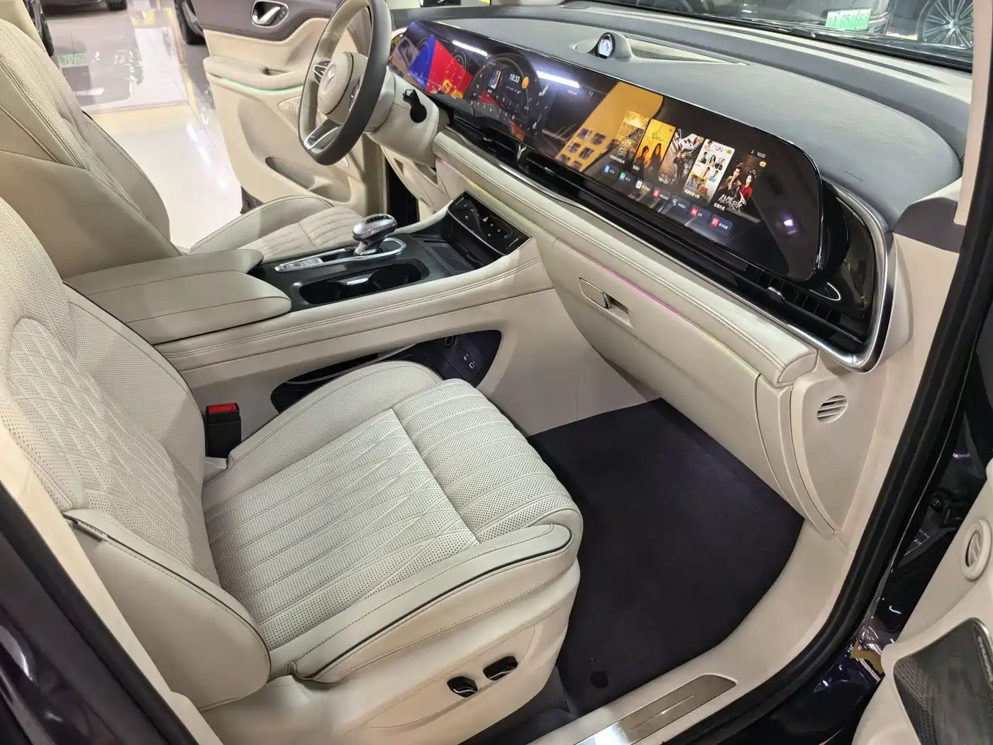 Voyah Auto Voyah Dreamer 2024 PHEV Extended Range Flagship Edition фото 10