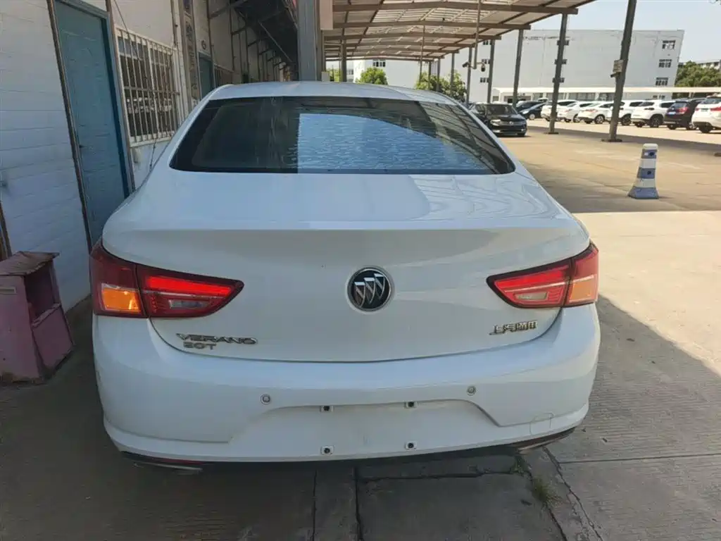 Buick Verano 2017 Sedan 20T DCT Leading фото 6