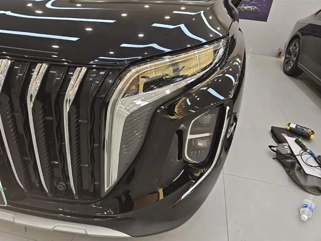 Hongqi HS7 PHEV 2024 2.0T PHEV 4WD Flagship Edition 6-seater фото 24