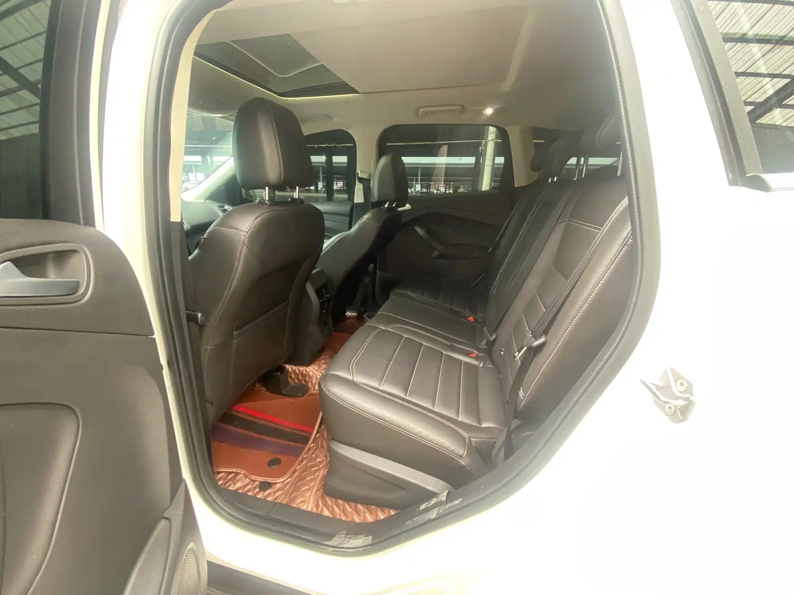 صورة 13 - Ford Kuga