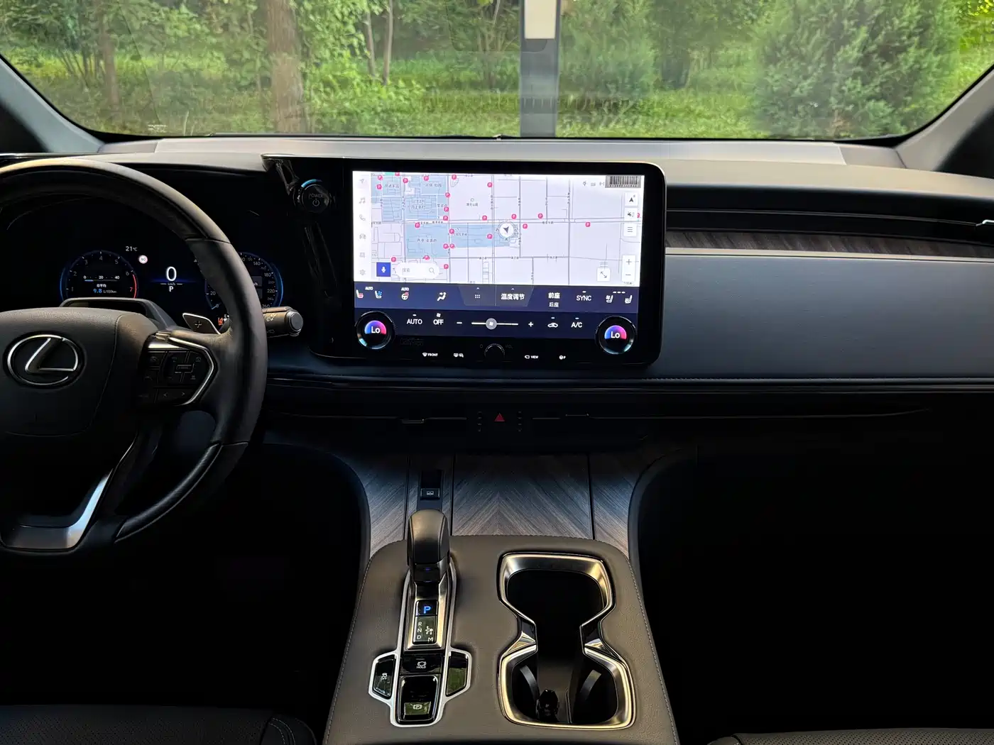 Lexus LM 2025 Model 500h Four-Seater Imperial Edition фото 13
