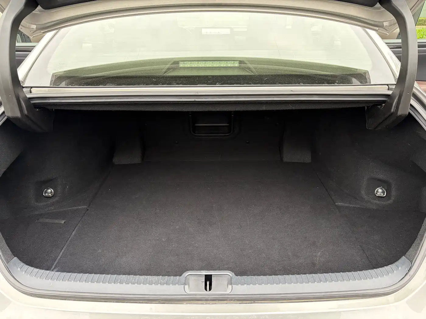 Lexus ES 2023 200 Excellence Edition фото 9
