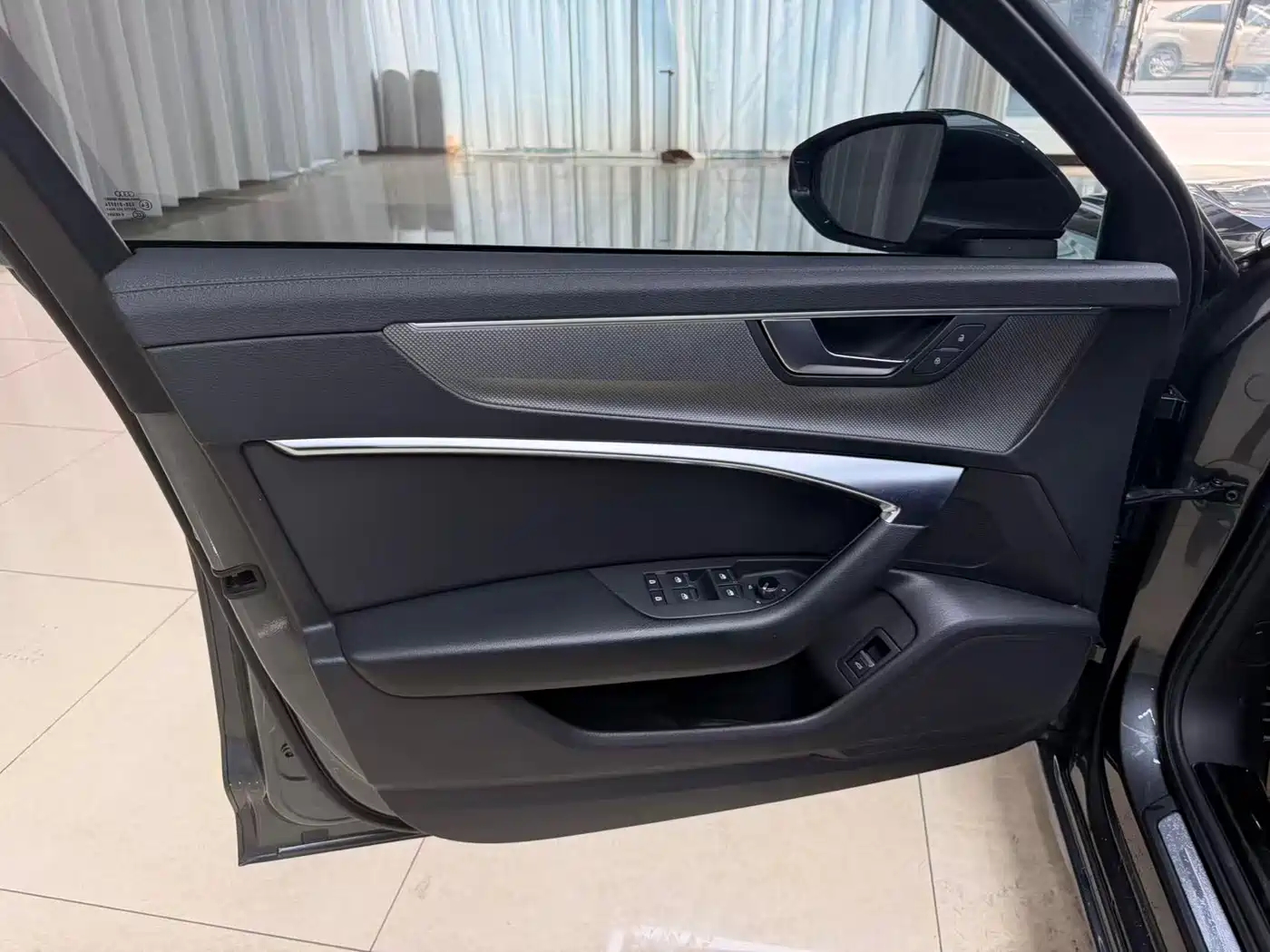 Audi A6L 2021 40 TFSI Luxury Elegance фото 12