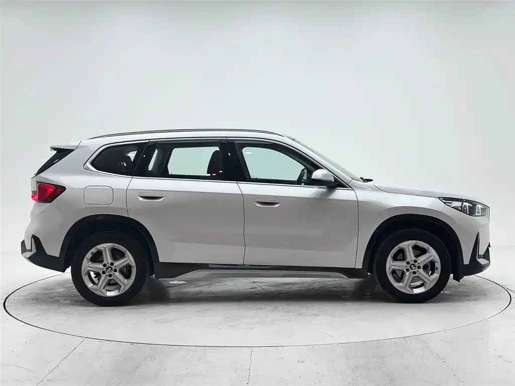 BMW X1 2023 sDrive20Li X Design Package фото 9