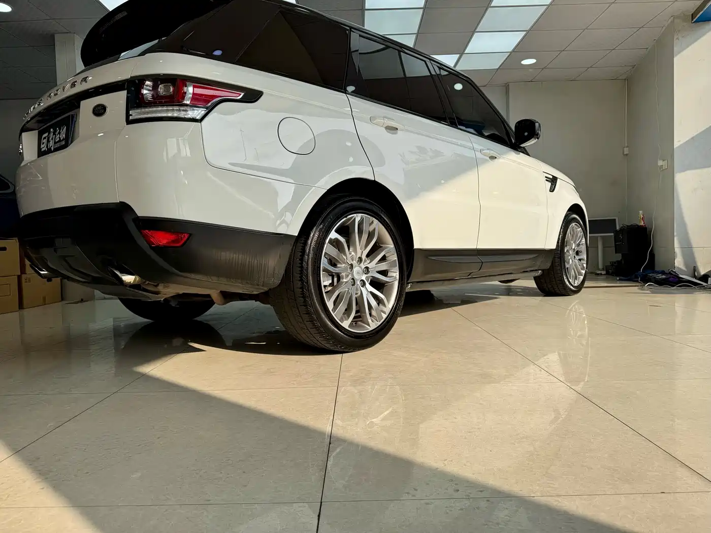 Land Rover Range Rover Sport 2016 Model 3.0 SC V6 HSE DYNAMIC фото 25