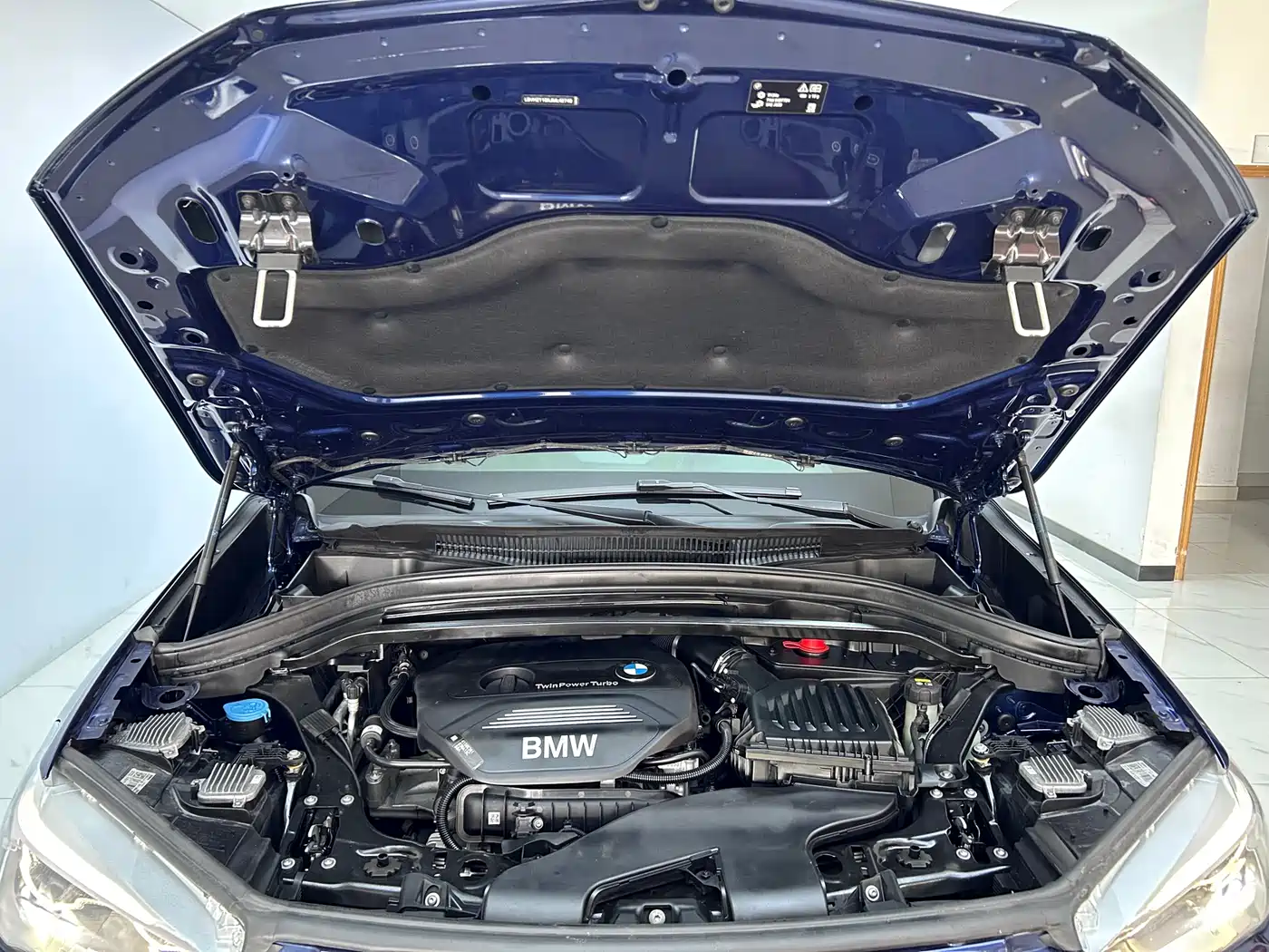 BMW X1 2018 sDrive18Li Premium Model фото 25