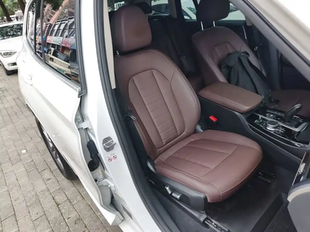 Фото 25 - BMW X3