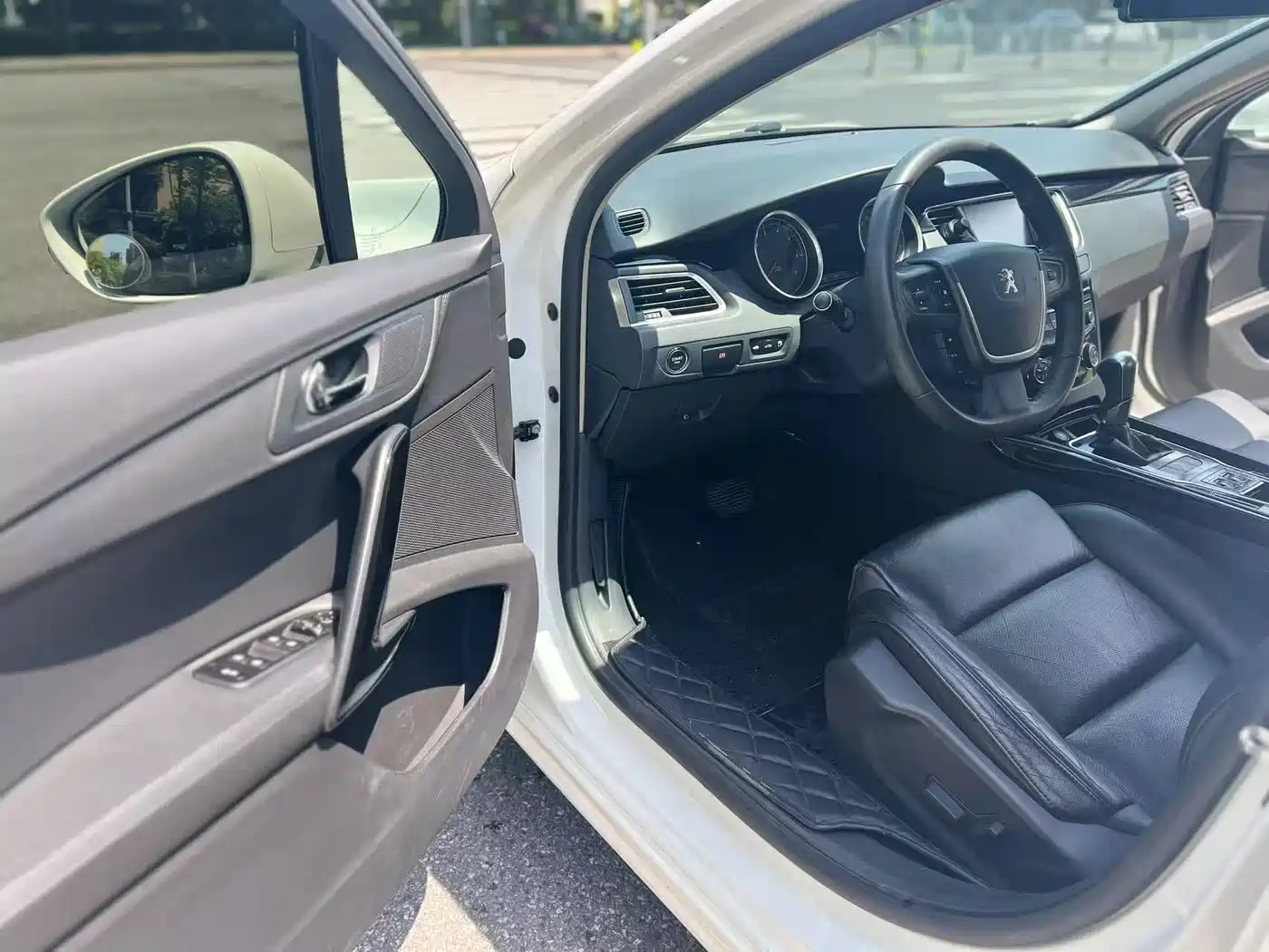 Peugeot 508 2015 1.6THP Auto Excellence Edition фото 14