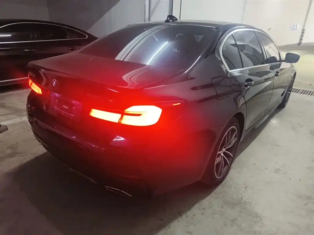 BMW 5 Series New Energy 2022 Facelift 535Le M Sport Package фото 7