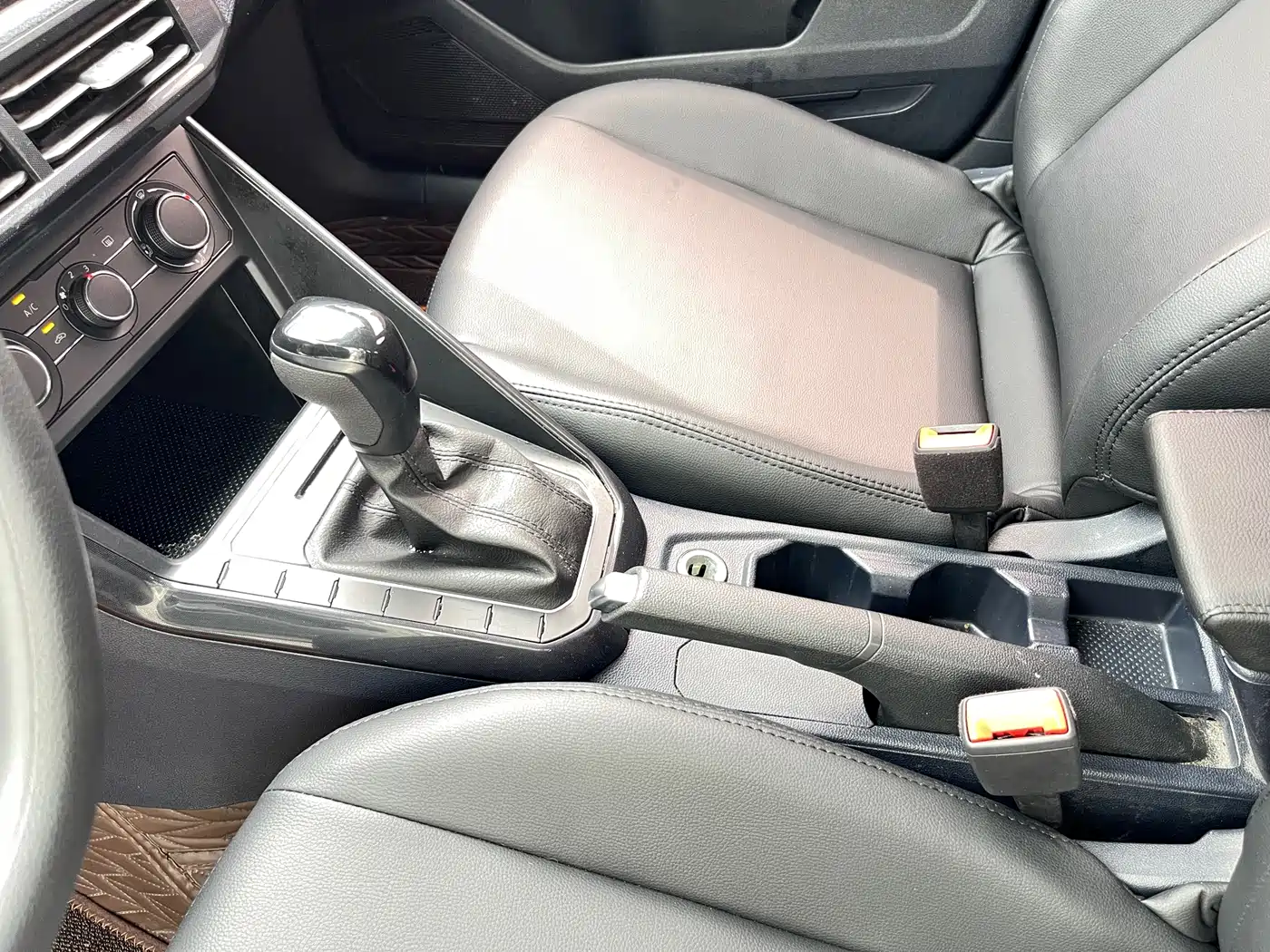 Volkswagen Lavida 2023 New Sharp 1.5L Auto Aspiration Edition фото 17