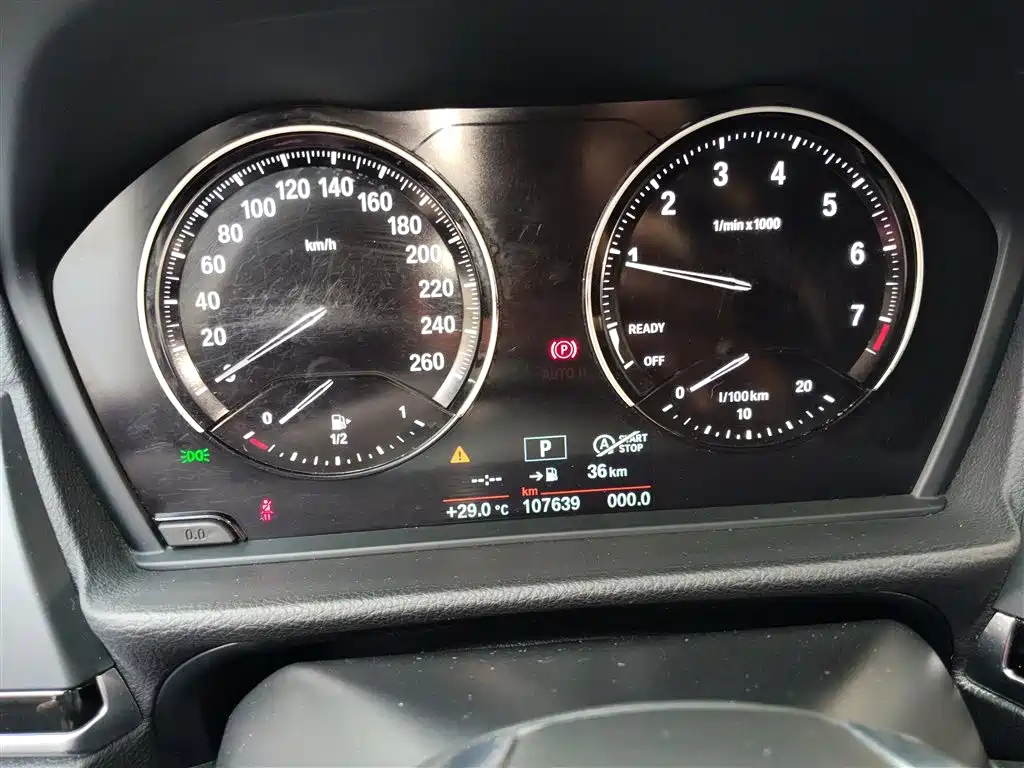 BMW 1 Series 2018 118i Sport Edition фото 9