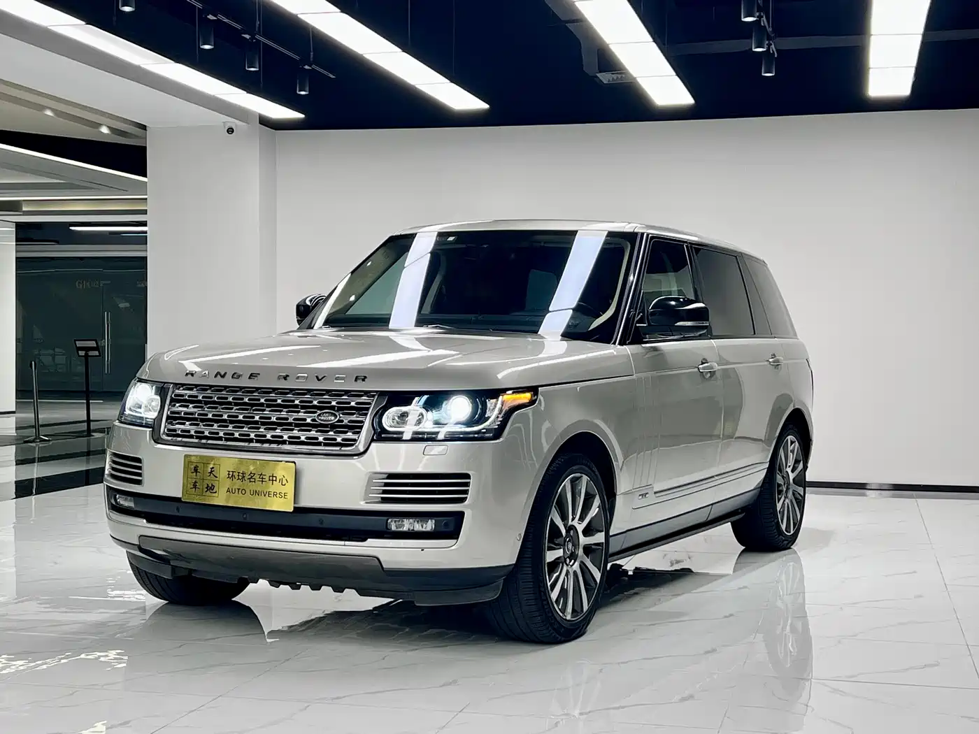 Land Rover Range Rover 2016 5.0 SC V8 AB Ultimate Autobiography LWB