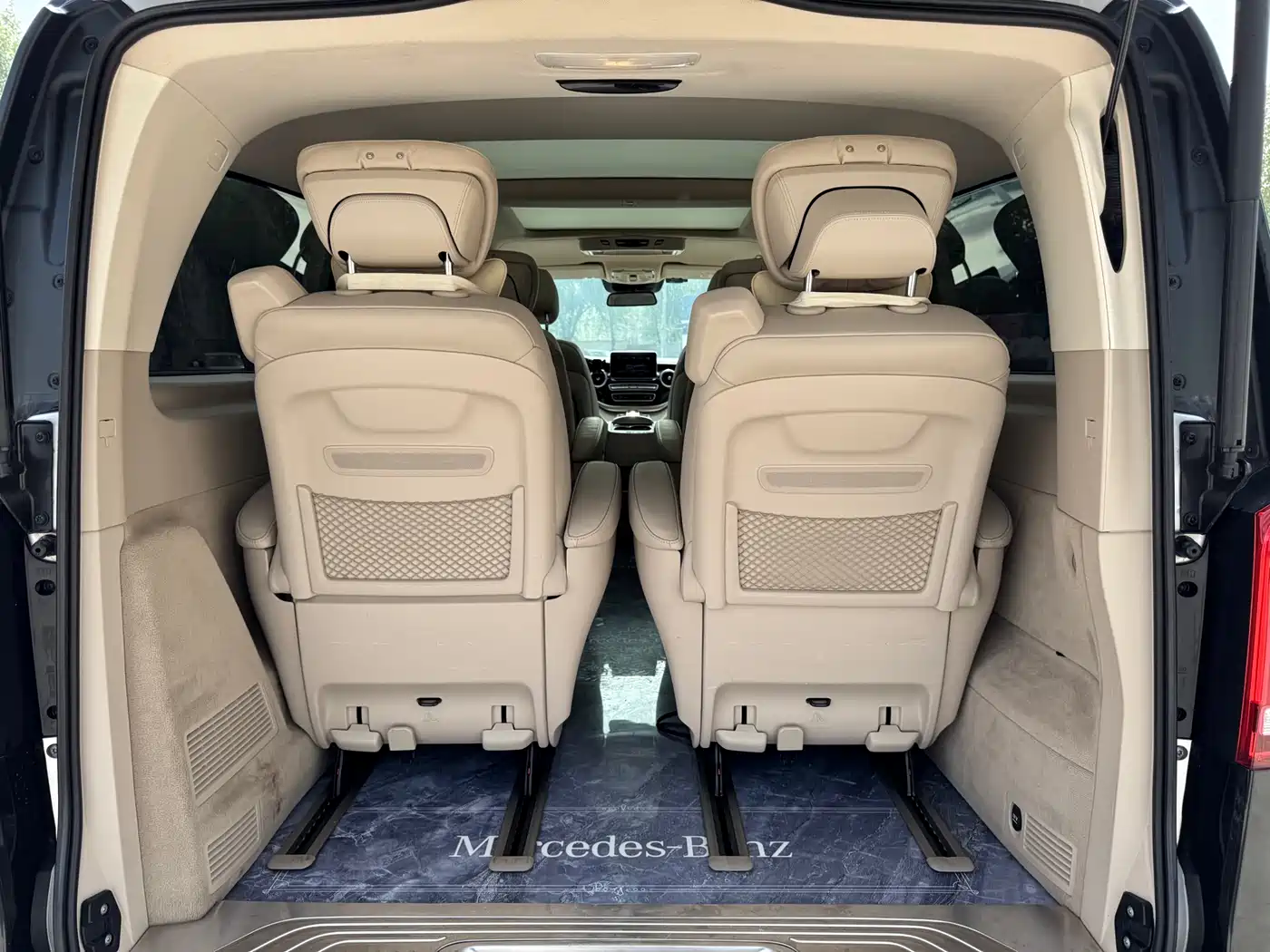 Mercedes-Benz V-Class 2016 V 260 L Premium Long фото 18