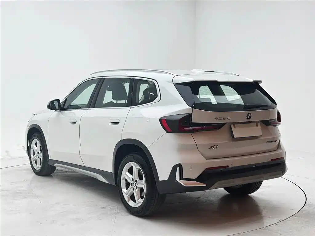 BMW X1 2023 sDrive20Li X Design Package фото 4