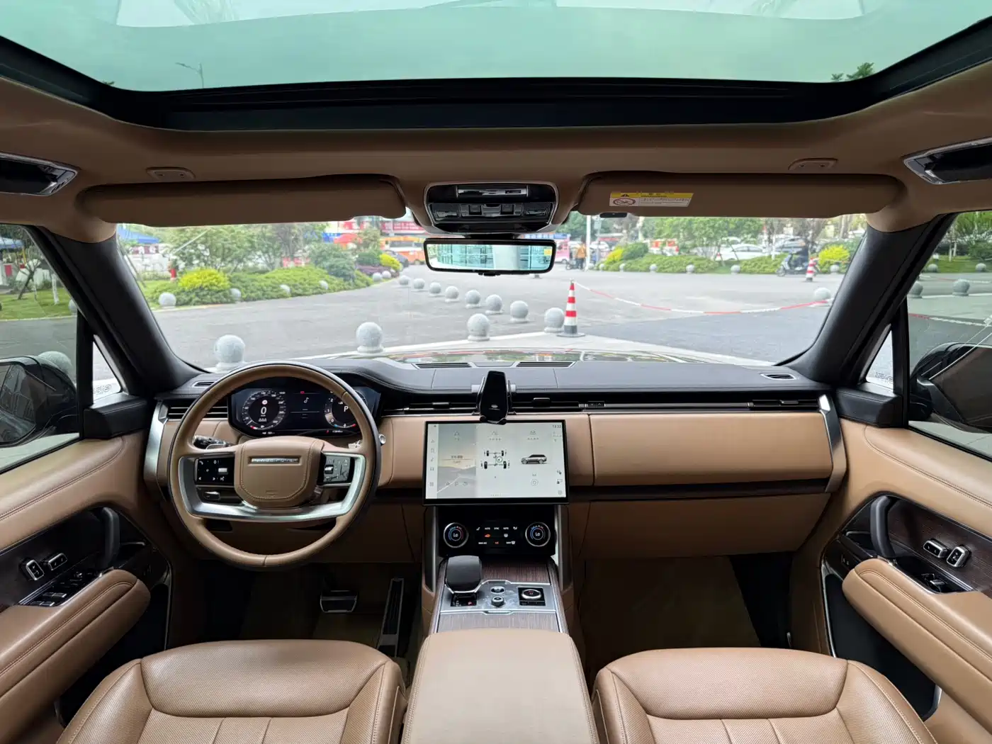 Land Rover Range Rover 2023 3.0 L6 400PS Genesis Extended Version фото 10