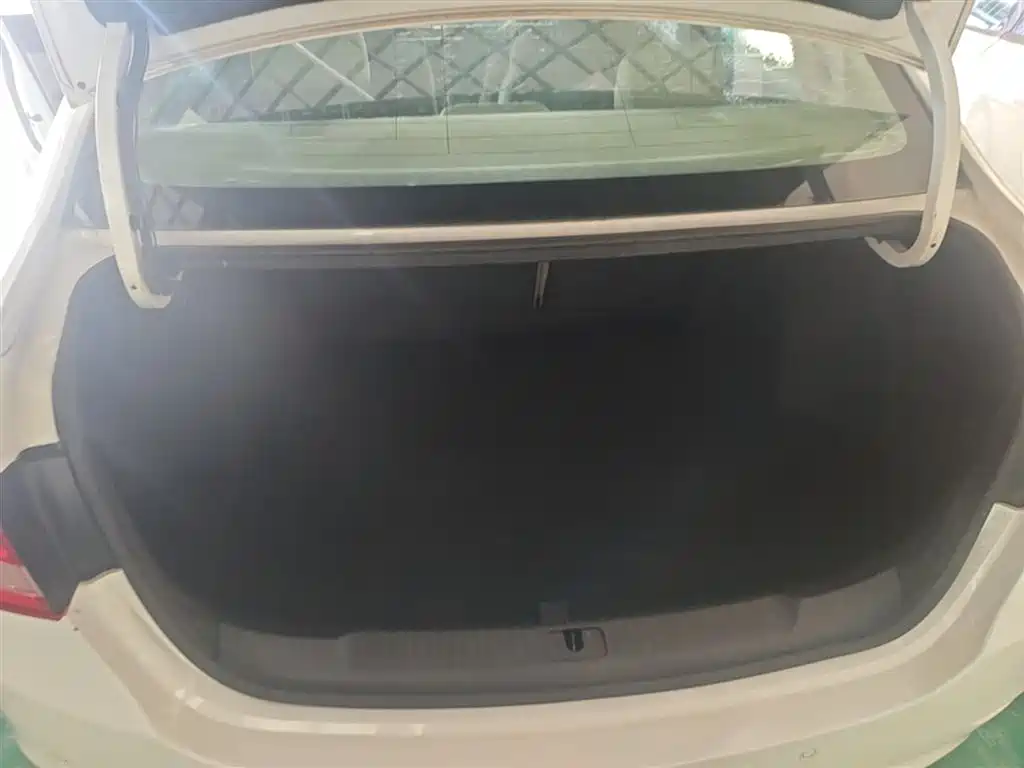Buick Excelle 2015 15N Automatic Elite фото 19