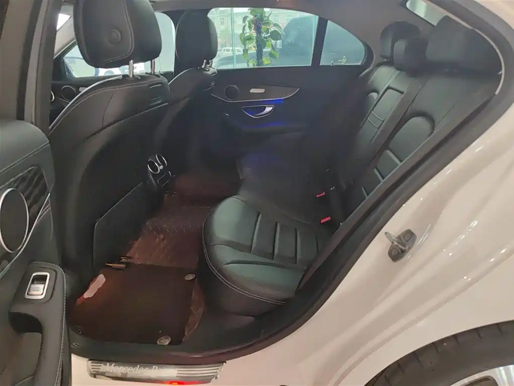Mercedes-Benz C-Class 2019 C 260 L Sport фото 17