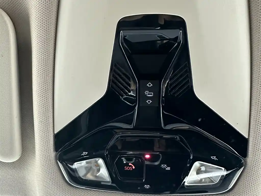 BMW X1 2023 sDrive20Li X Design Package фото 17