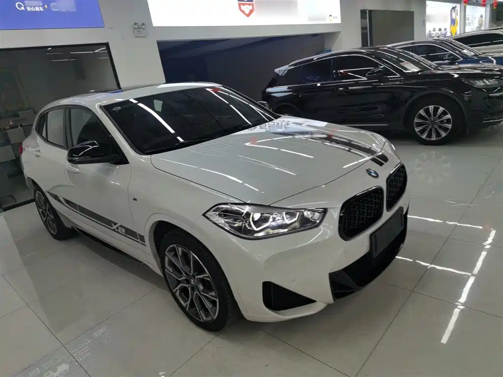 BMW X2 2021 Facelift sDrive25i Shadow Night Edition фото 4
