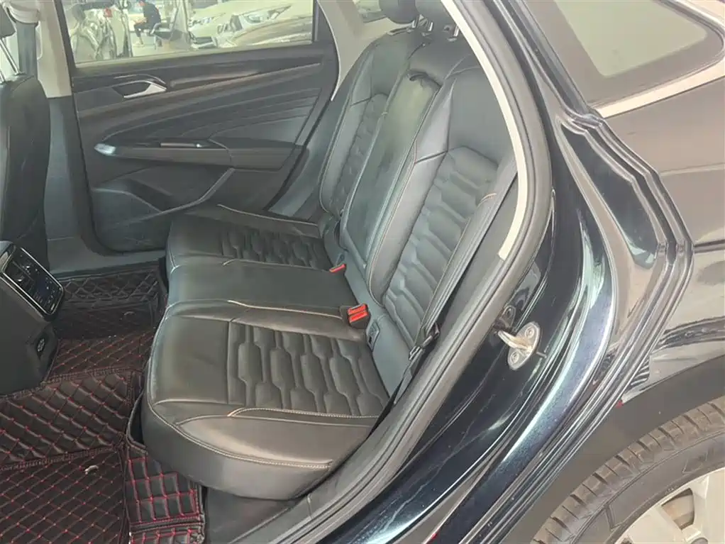 Volkswagen Passat 2019 330TSI Elite Version China VI фото 11