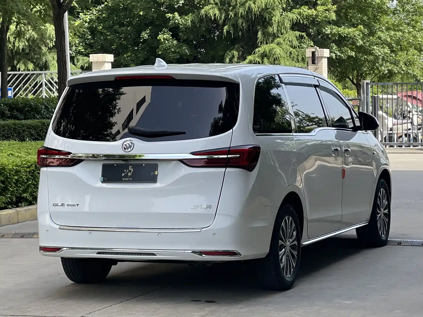 BUICK GL8