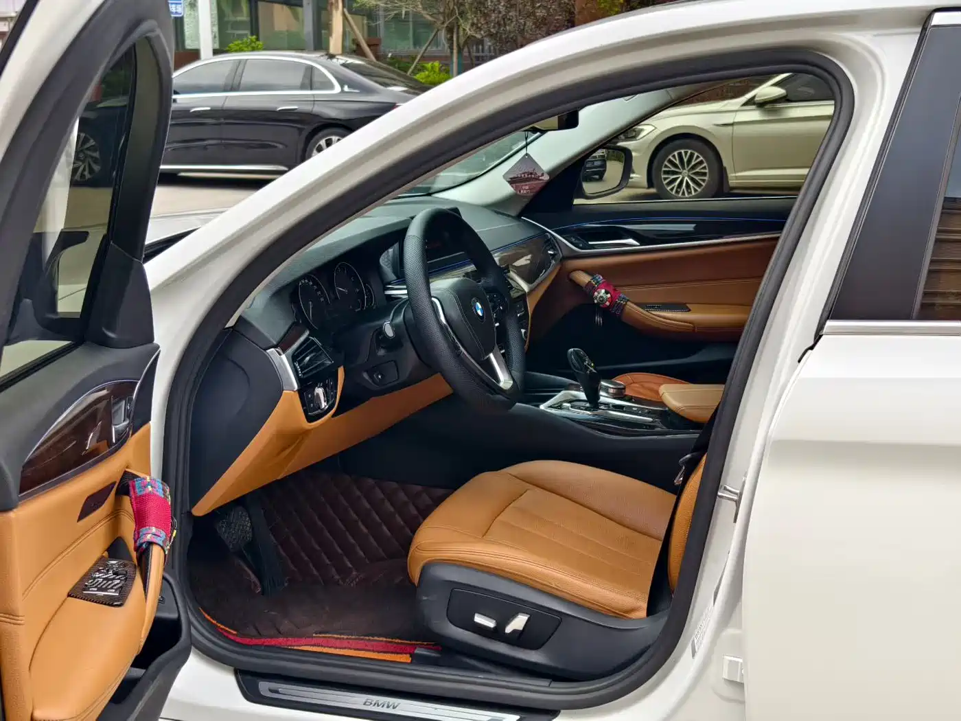 BMW 5 Series 2018 528Li Launch Special Edition фото 7
