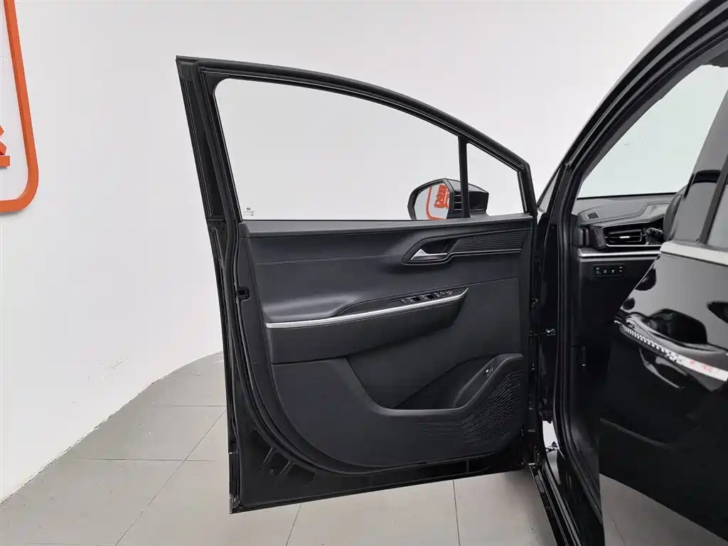 Hyundai Kustu 2024 270TGDi LUX Premium Edition фото 8