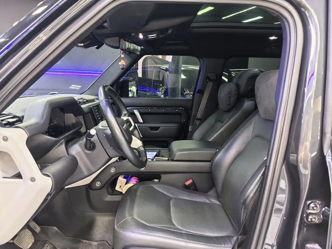 Land Rover Defender 2023 Model 110 3.0T P400 X-DYNAMIC HSE фото 12