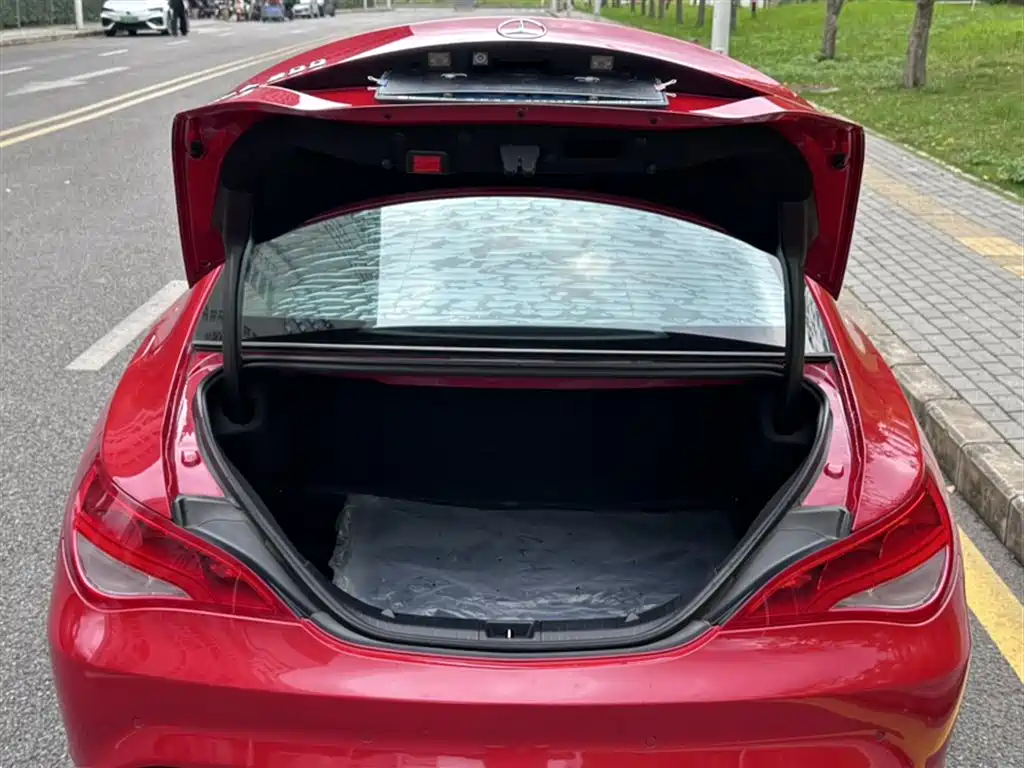 Mercedes-Benz CLA (Import) 2016 Facelift CLA 200 Sport фото 10