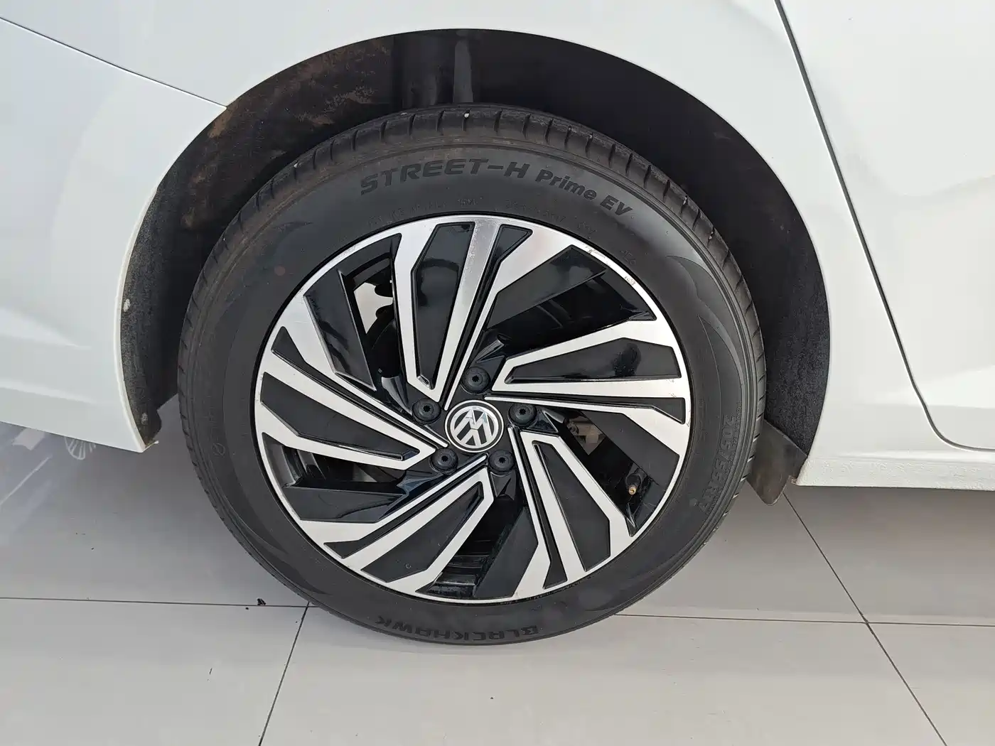 Volkswagen Sagitar 2021 280TSI DSG Surpassing Edition фото 25