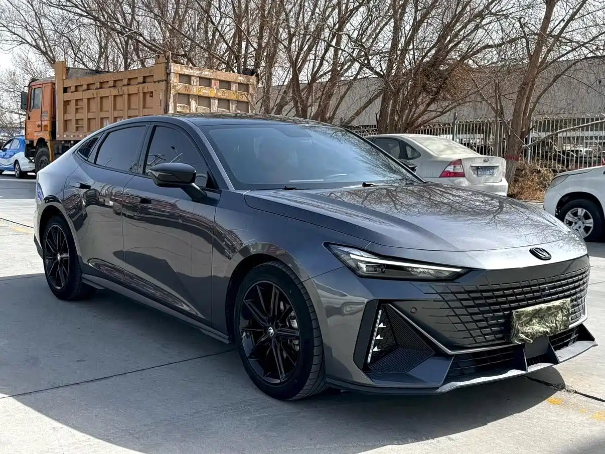 CHANGAN UNI-V