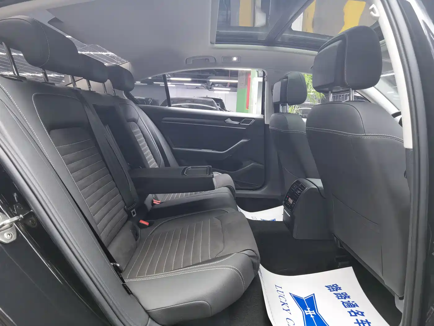 Volkswagen Magotan 2020 330TSI DSG Luxury фото 9
