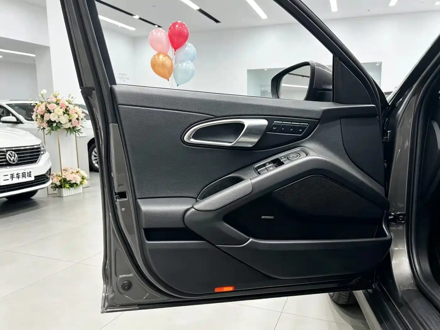 Porsche 718 2018 Boxster 2.0T фото 6