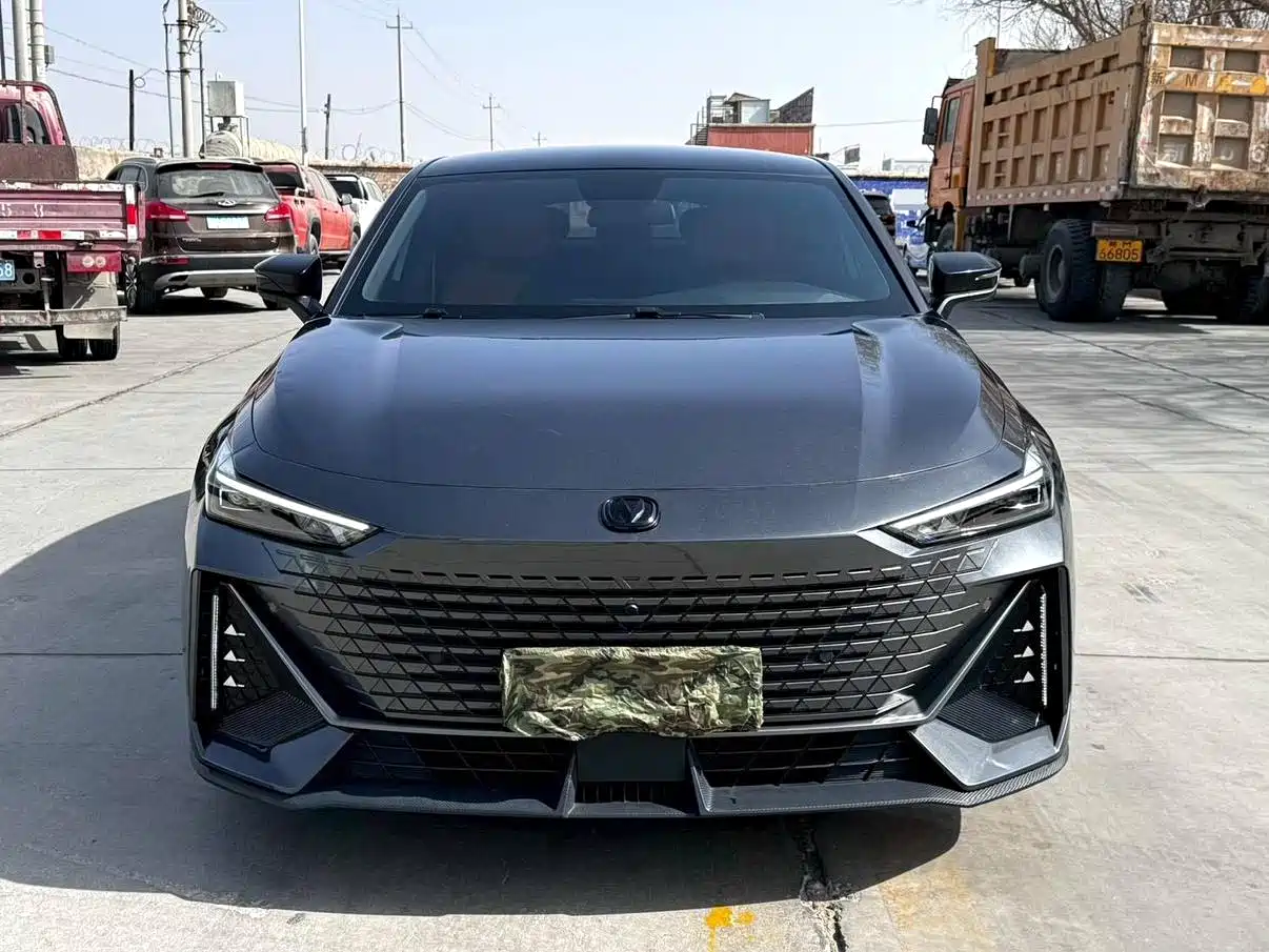 CHANGAN UNI-V