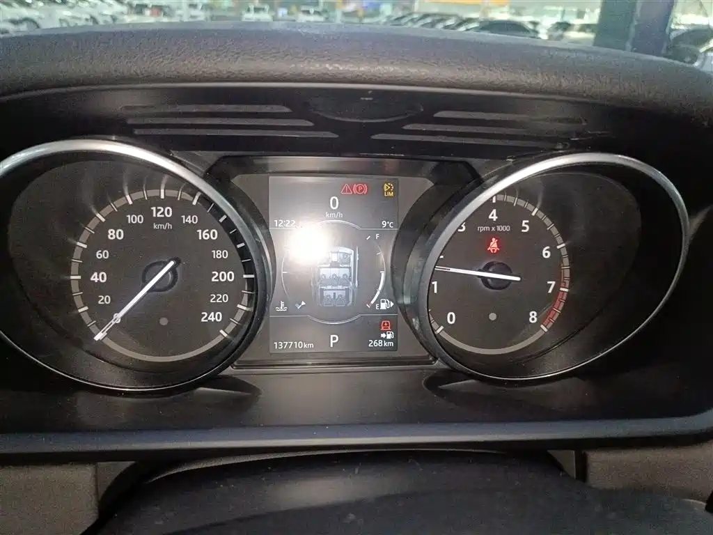 Land Rover Discovery 2017 3.0 SC V6 SE фото 8