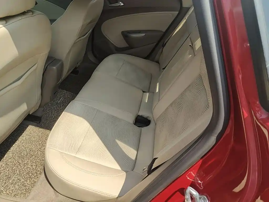 Фото 17 - Buick Excelle
