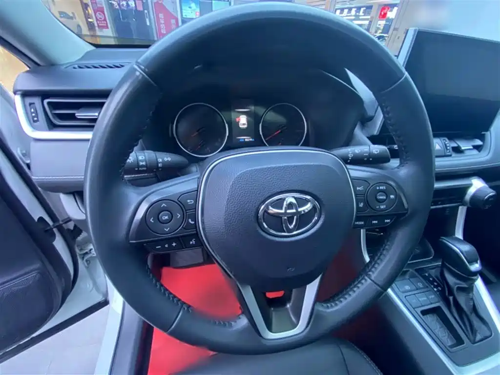 Toyota Wildlander 2022 2.0L CVT FWD Luxury Edition фото 16