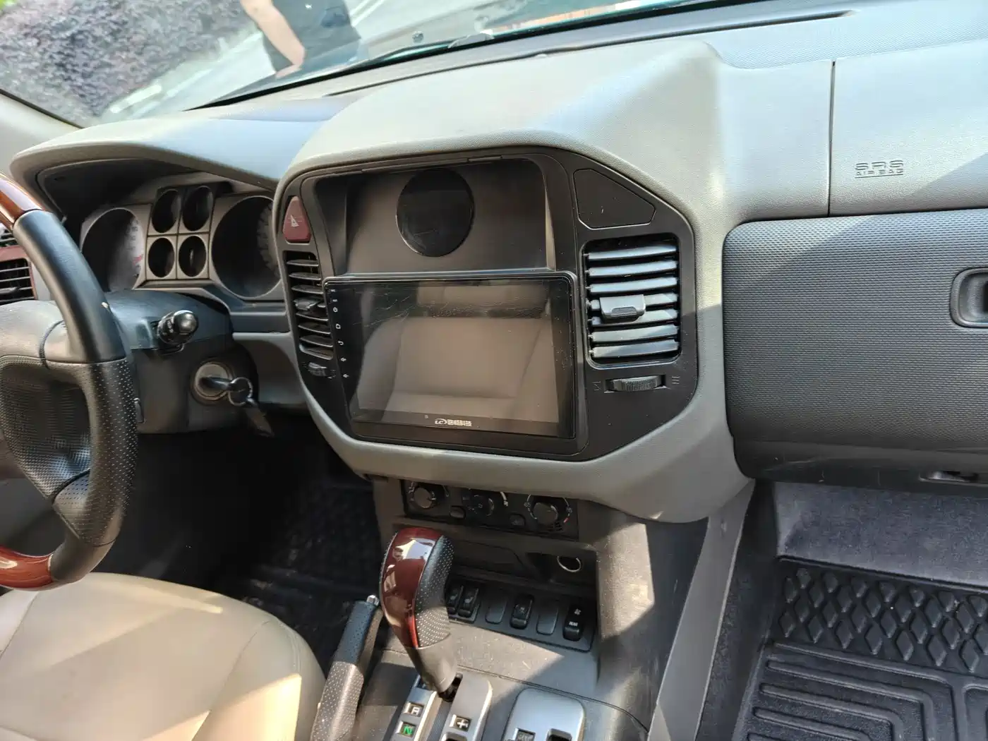 Mitsubishi Pajero 2011 Mitsubishi Pajero V73 3.0L MT GLS фото 13