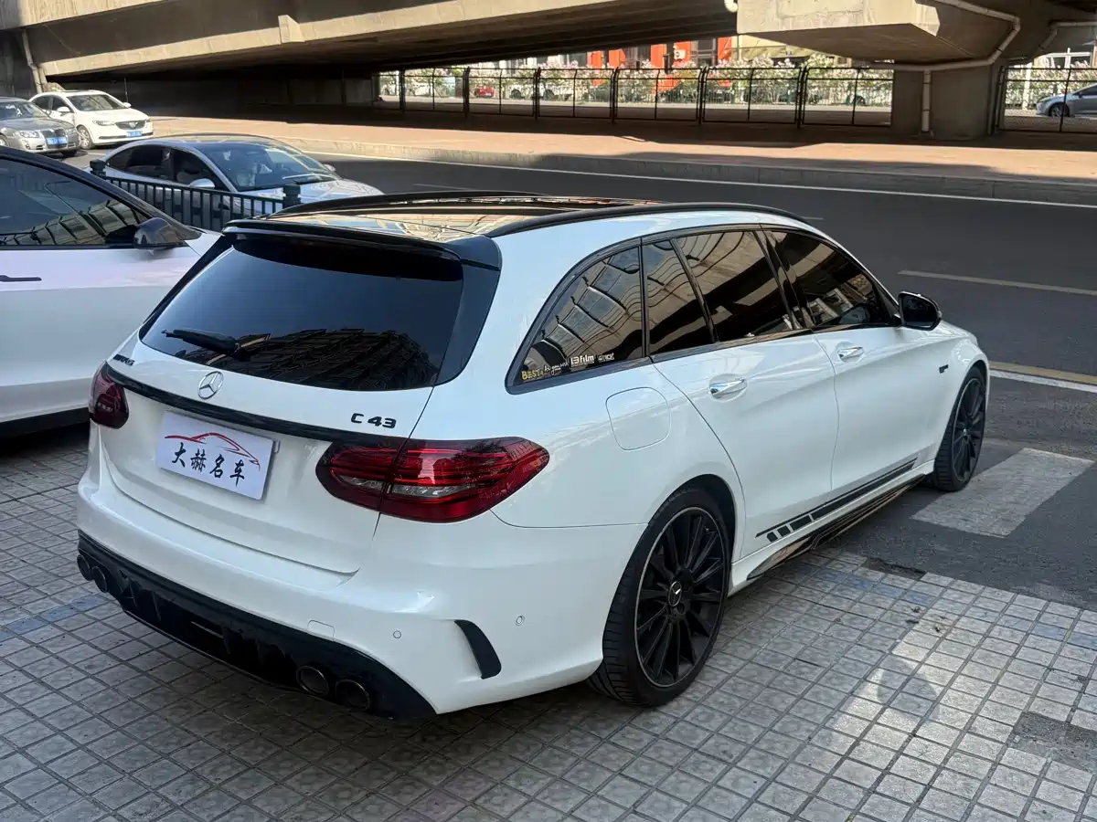 Mercedes-Benz C-Class AMG 2019 AMG C 43 4MATIC Estate Special Edition фото 6