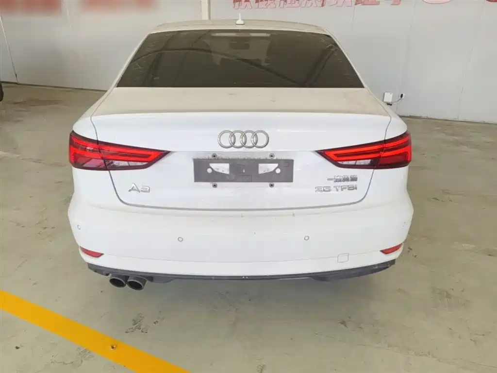 Audi A3 2018 30th Anniversary Limousine 35 TFSI Progressive фото 6