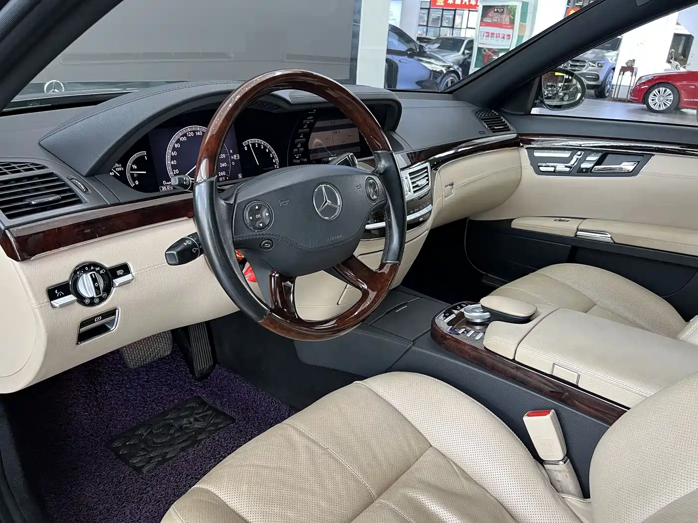 Mercedes-Benz S-Class фото 23