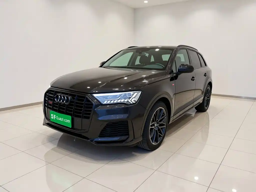 Фото 1 - Audi Q7