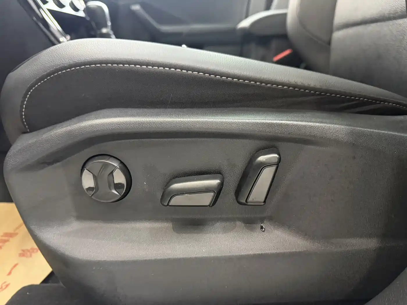 Volkswagen T-ROC 2021 Facelift 280TSI DSG 2WD Elite Smart Connect Edition фото 8