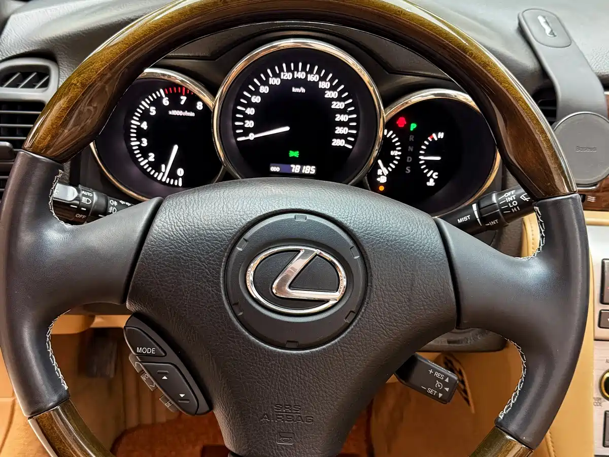 Lexus SC 2009 Model 430 фото 18