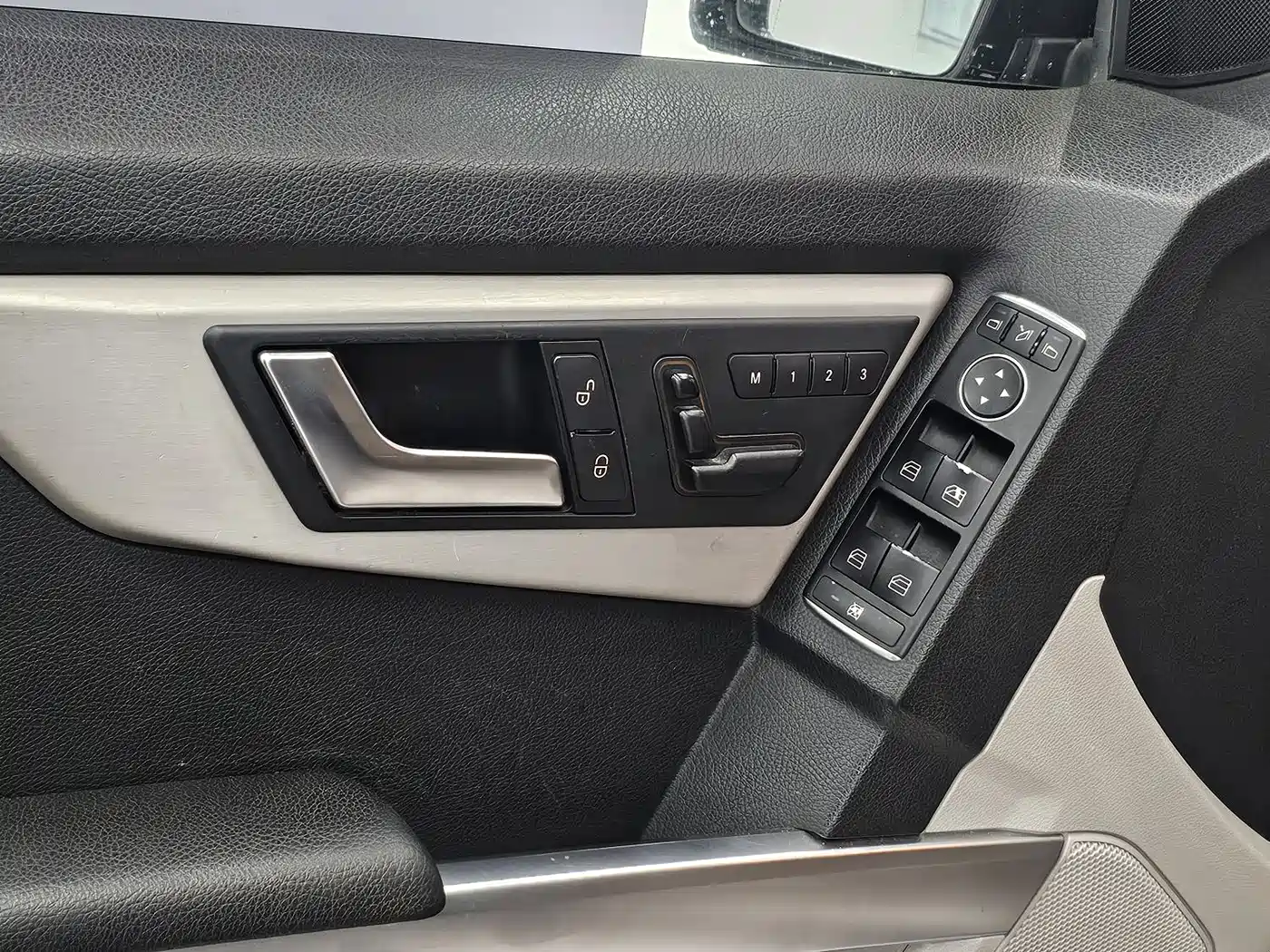 Mercedes-Benz GLK-Class 2013 GLK 300 4MATIC Dynamic Sunroof фото 10