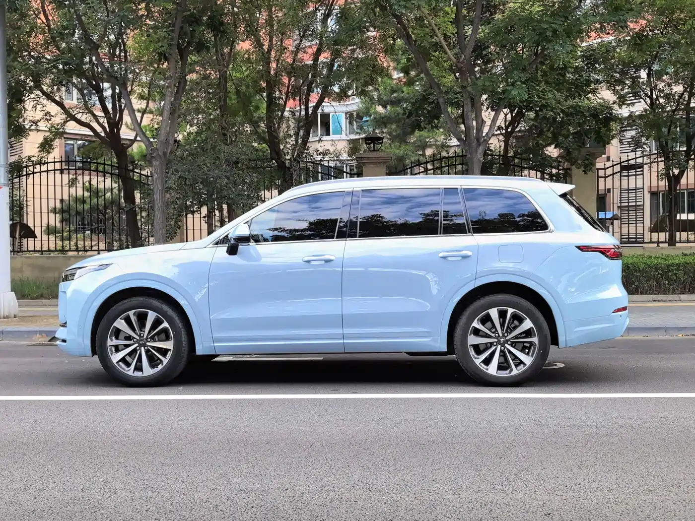 Li Auto Li ONE 2020 2020 Extended Range 6-seater