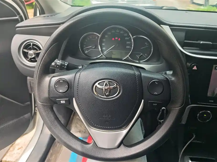 Toyota Levin 2017 Facelift 185T CVT Elite (China V) фото 15