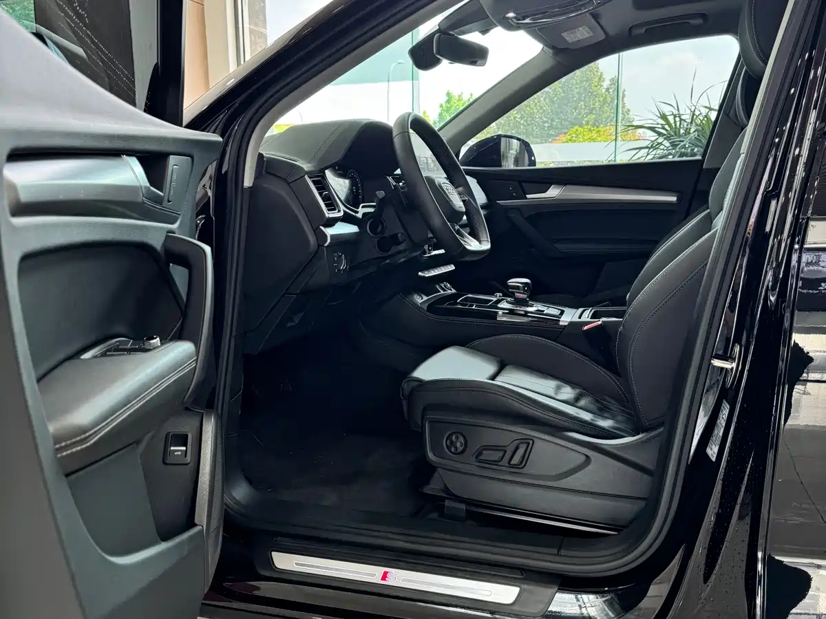 Audi Q5L 2022 40T Fashion Dynamic фото 11
