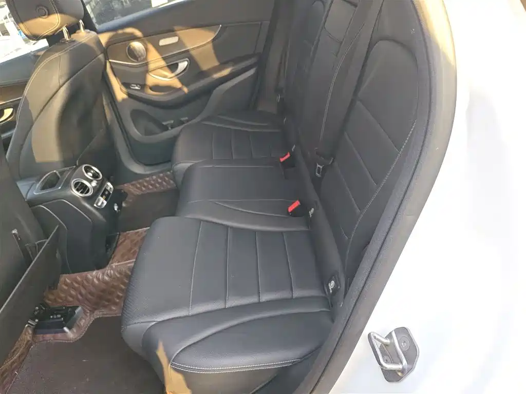Mercedes-Benz GLC 2020 Facelift GLC 300 L 4MATIC Dynamic фото 14