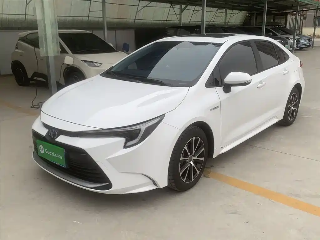 Toyota Levin 2023 Smart Hybrid 1.8L Luxury фото 2